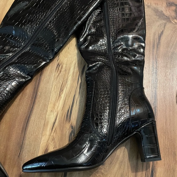 Women's Black Croc-Embossed Knee Boots - Picture 11 of 17